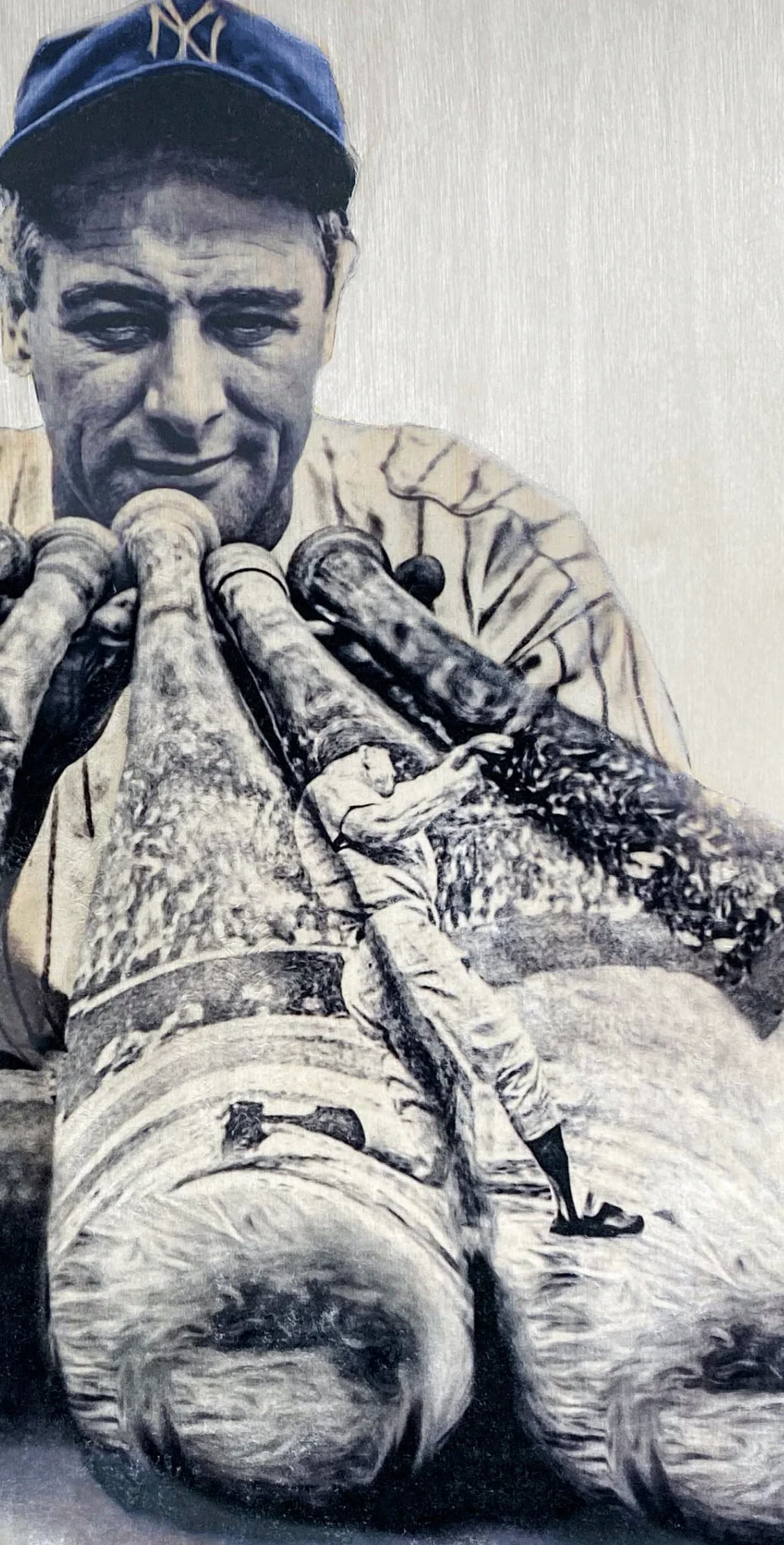“A Batter’s Eye..." (Lou Gehrig) New York Yankees - 1/1 - 14x18 Original on Birchwood - Image 2